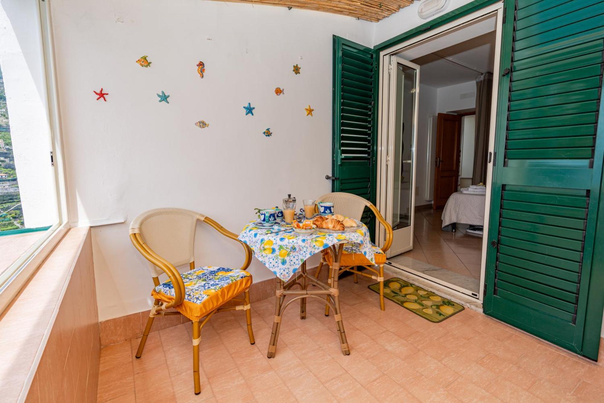 فيلا Casa Maria Vittoria مينوري المظهر الخارجي الصورة